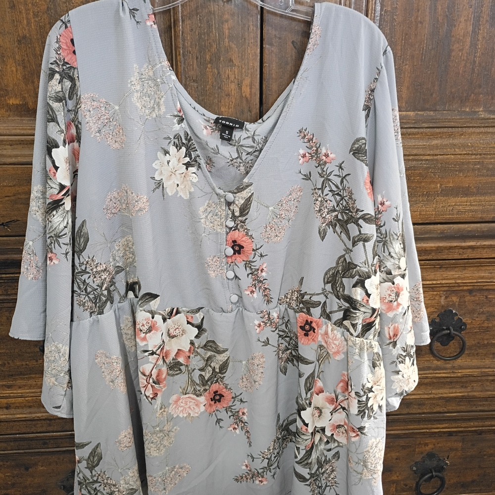 Floral Gray Women's Top